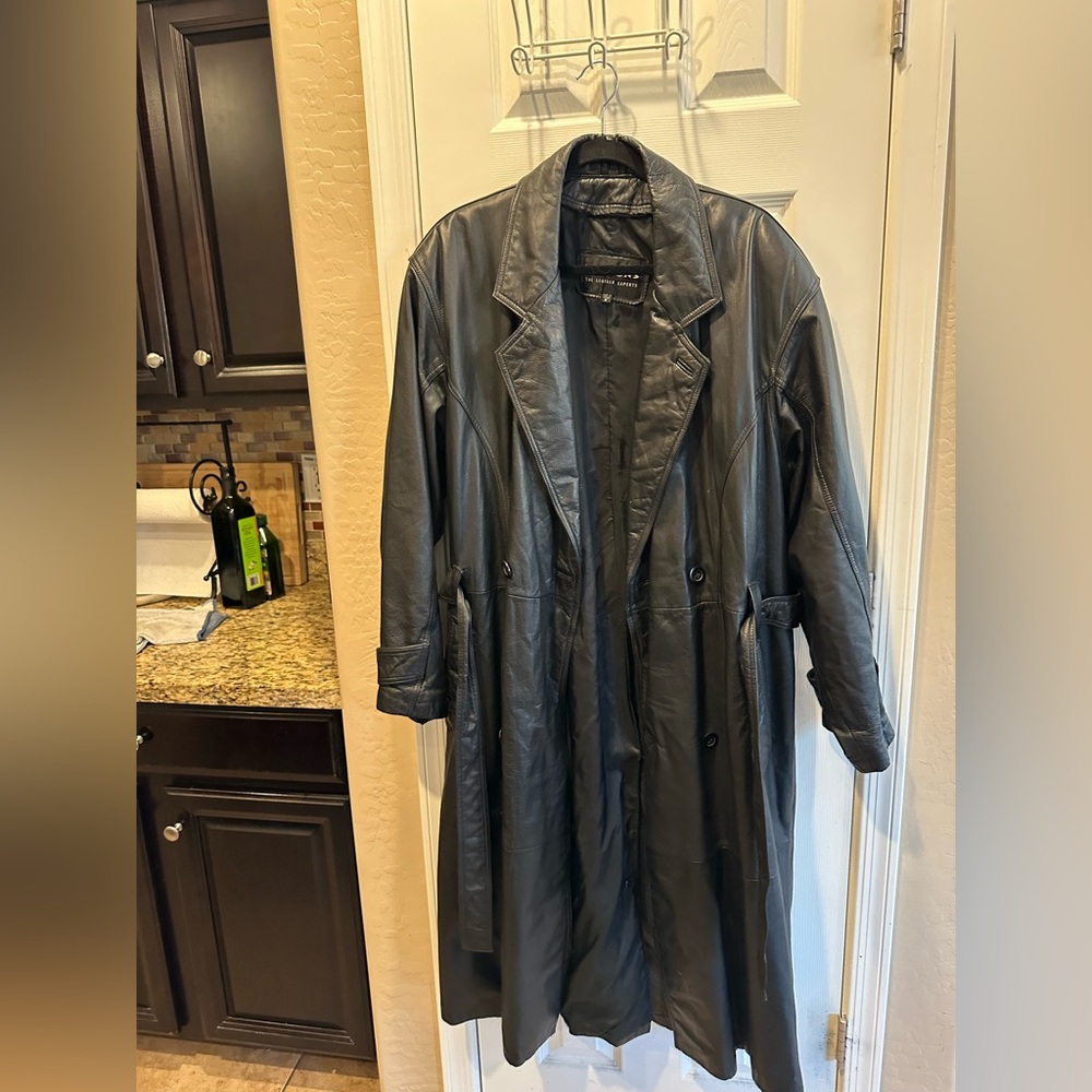 Vintage Black leather trench coat, Wilson’s leather experts, size M